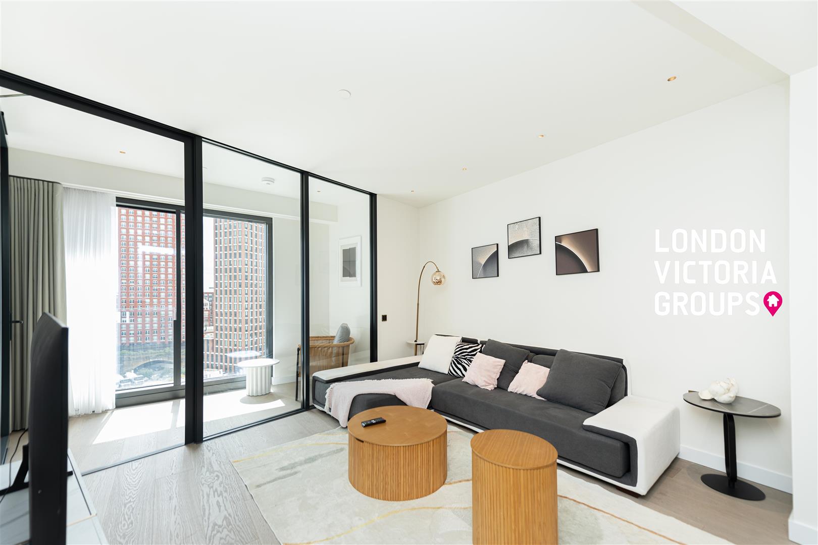 1 bed property in 1 Nine Elms Lane, London